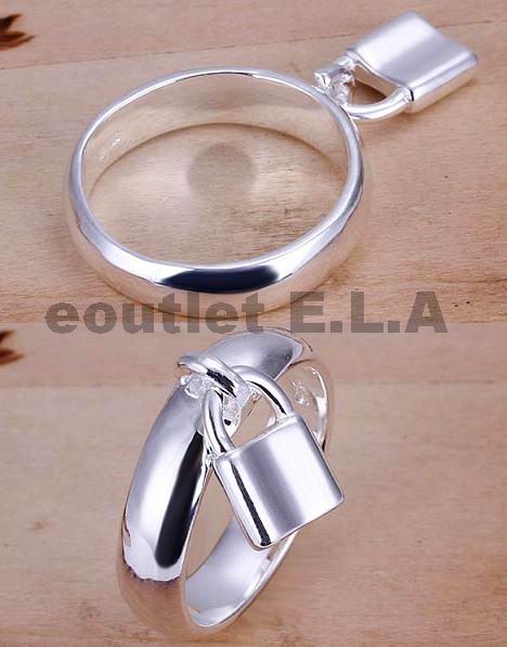GORGEOUS PADLOCK DANGLE SILVER BAND RING-size6/9